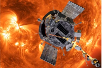 உலக வரலாற்றிலேயே முதல் முறையாக சூரியனின் மேல் படலத்தை தொட்டது நாசா விண்கலம் - வியப்பூட்டும் புகைப்படங்கள்