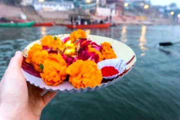 தப்பி தவறி கூட பூஜைக்கு இந்த பூவை பயன்படுத்தாதீர்கள்! சாபத்திற்கு உள்ளாவீர்கள்