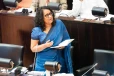 අද අහන්න වෙලා තිබෙන්නේ සත්‍යය විකෘති කිරීමක්.. අධිකරණ ඇමතිට ගෙනාව විශ්වාසභංගය ගැන හරිනි කට අරී