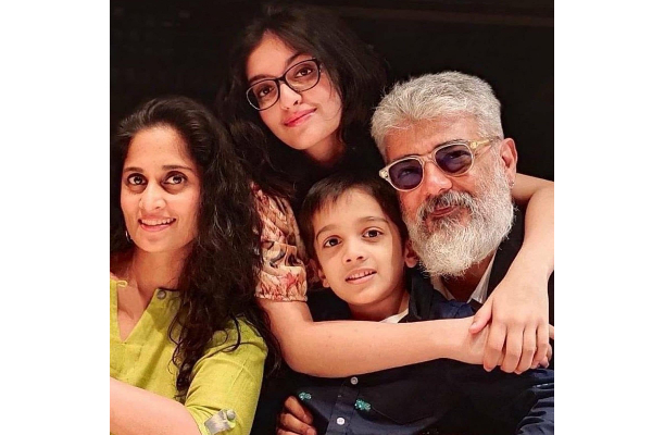 ஹீரோயின்-யே மிஞ்சும் நடிகர் அஜித்தின் மகள், இணையத்தில் வைரலான அனோஷ்கா அஜித்.. | Anushka Ajith Latest Photo