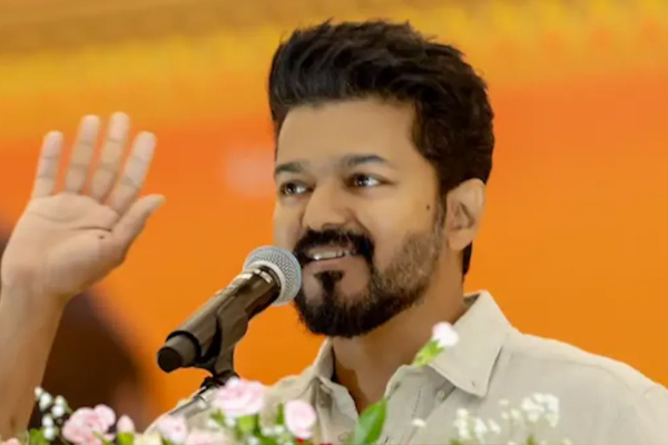 இன்று கோடிகளில் புரளும் நடிகர் விஜய் வாங்கிய முதல் சம்பளம் எவ்வளவு? | Actor Vijay First Salary Detail Out