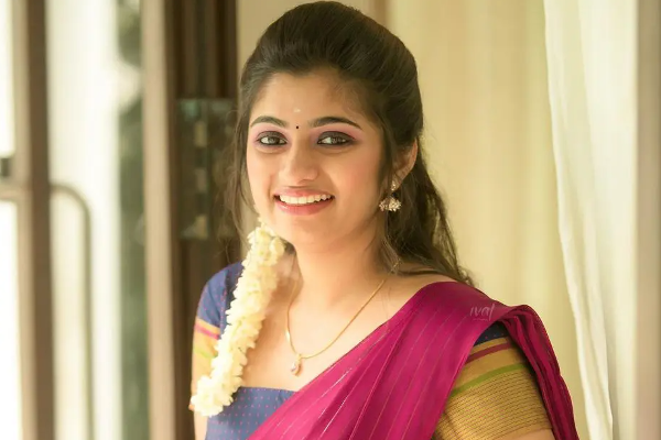 இந்த முக்கிய நிகழ்ச்சியில் கலந்து கொள்ள தான் நடிகை அர்ச்சனா ராஜா ராணி 2 சீரியலில் இருந்து விலகினாரா!