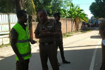 நிறமூட்டும் தொழிற்சாலையில் ஐஸ் போதைப் பொருட்களை நுகர்ந்த நால்வர் கைது