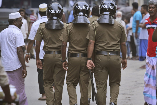 யாழ்ப்பாணத்தில் தமிழ் காவல்துறையினருக்கு தட்டுப்பாடு! | Sri Lanka Tamil Police Officers Jaffna