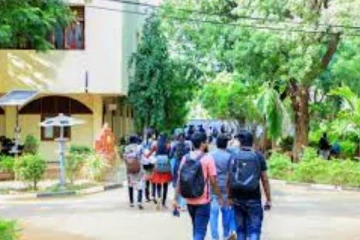 யாழ் பல்கலைகழகத்தின் திடீர் அறிவிப்பு! வீடுகளுக்குச் செல்லும் மாணவர்கள்
