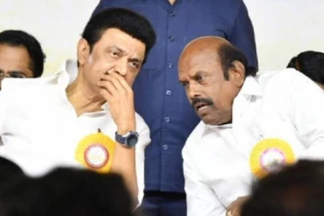 இரண்டரை ஆண்டில் 2வது முறை ரெய்டு - 3 மணி நேரத்திற்கும் மேல்.. அமைச்சரின் பின்புலம் என்ன?