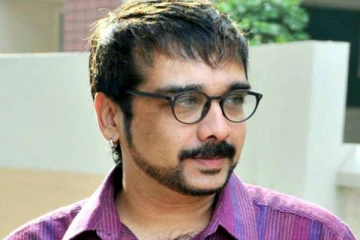 நடிகர் வினீத்தின் அழகிய இளம் மகளை பார்த்துள்ளீர்களா?- லேட்டஸ்ட் வைரல் போட்டோ