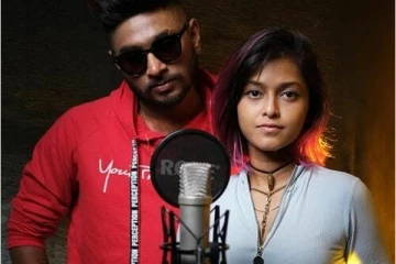 புதிய வரலாற்று சாதனை படைத்தது இலங்கைப் பாடகியின் “மெனிக்கே மகே ஹிதே” பாடல்