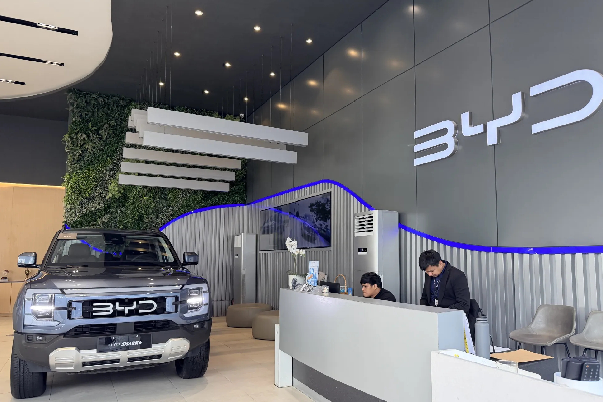 சர்வதேச சந்தையில் தடம் பதிக்கும் BYD : 15 இலட்சம் வாகனங்களை விற்பனை செய்ய இலக்கு | Byd International Target 1 5 Million Vehicles