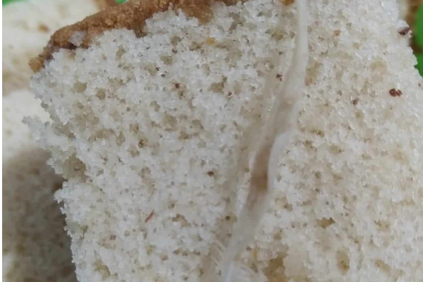கிளிநொச்சியில் கொள்வனவு செய்யப்பட்ட கோழி இறகு கேக்...! | Sri Lanka Food Crisis