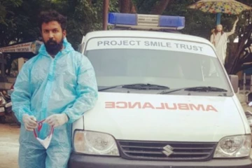 ஆம்புலன்ஸ் ஓட்டுனராக மாறிய இளம் நடிகர் அர்ஜுன்! லீக்கான புகைப்படம்.... ஷாக்கான ரசிகர்கள்