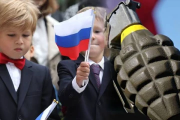 கையெறி குண்டை வெடிக்க செய்த ரஷ்ய பள்ளி சிறுவன்: இறுதியில் நேர்ந்த பரிதாபம்