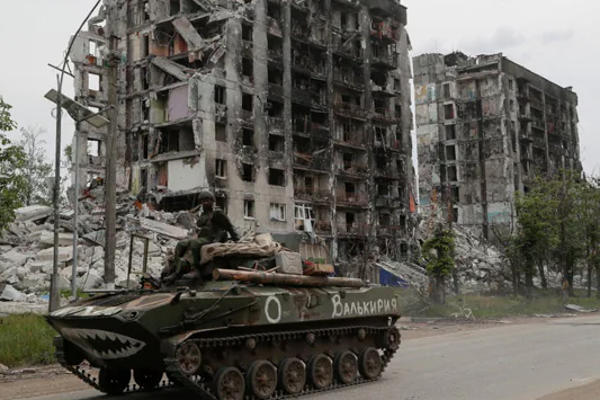 ரஷ்ய ஆயுதக்கிடங்கை தரைமட்டமாக்கிய உக்ரைன் ராணுவம்! | The Ukrainian Army Destroyed The Russian Arsenal