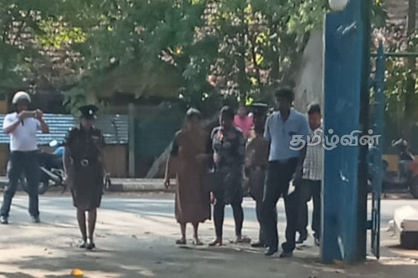 காணாமல் ஆக்கப்பட்டோரின் சங்கத் தலைவி வவுனியாவில் கைது (Photos) | Disappeared Persons Association Leader Arrested