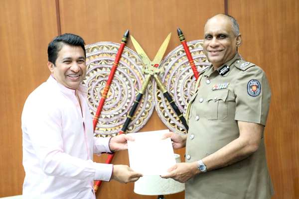 தேசிய விளையாட்டு சபையின் உறுப்பினராக காவல்துறை மா அதிபர் நியமனம் | Igp Appointed To National Sports Council