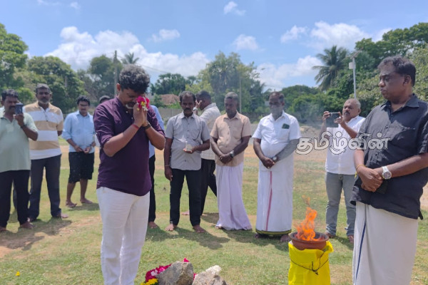 சாவகச்சேரியில் அமைந்திருந்த குமரப்பா புலேந்திரன் உள்ளிட்டவர்களின் நினைவுத்தூபி இடித்தழிப்பு! | Memorial Of Kumarappa Pulendran Was Demolished