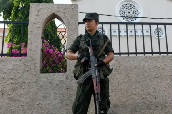 உயிர் அச்சுறுத்தல்களுக்குள்ளான 350 பேர்.. அதிர்ச்சியளிக்கும் தகவல்கள்! | 350 People Under Threat Of Death