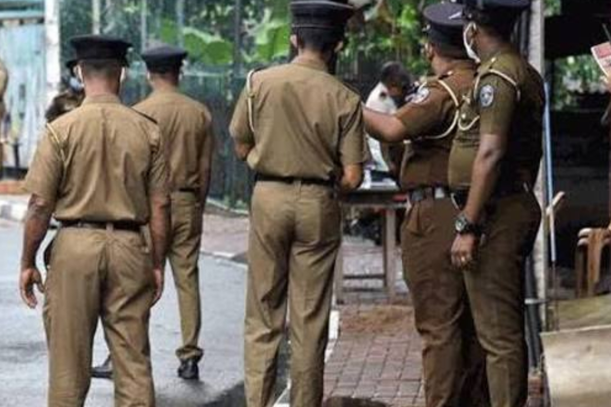 யாழில் மூதாட்டியின் சங்கிலி அறுப்பு - மோட்டார் சைக்கிளில் வந்த நபர்கள் கைவரிசை | Old Woman S Chain Cut In Jaffna யாழில் மூதாட்டியின் சங்கிலி அறுப்பு - மோட்டார் சைக்கிளில் வந்த நபர்கள் கைவரிசை | Old Woman S Chain Cut In Jaffna