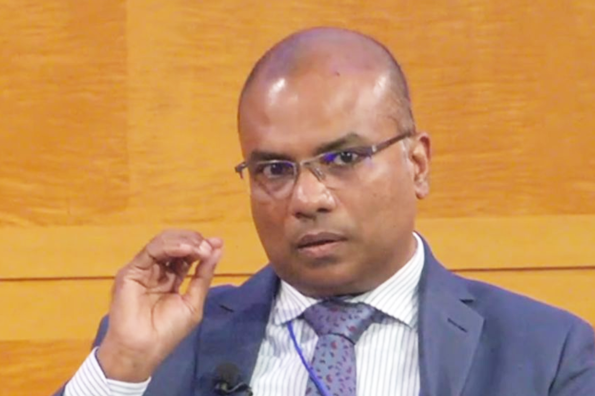 அதிரடியாக களமிறங்கிய புலனாய்வாளர்கள்.. முக்கியஸ்தர்கள் பலரின் 80,000 ஆவணங்கள் விசாரணையில் | Sri Lanka Economic Crisis Due To Corruption அதிரடியாக களமிறங்கிய புலனாய்வாளர்கள்.. முக்கியஸ்தர்கள் பலரின் 80,000 ஆவணங்கள் விசாரணையில் | Sri Lanka Economic Crisis Due To Corruption