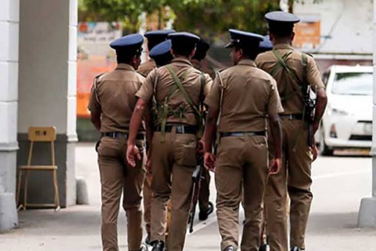 மொரட்டுவையில் விசேட சுற்றிவளைப்பு: பெண்ணொருவர் அதிரடியாக கைது | Special Raid In Moratuwa Woman Arrested Heroin மொரட்டுவையில் விசேட சுற்றிவளைப்பு: பெண்ணொருவர் அதிரடியாக கைது | Special Raid In Moratuwa Woman Arrested Heroin