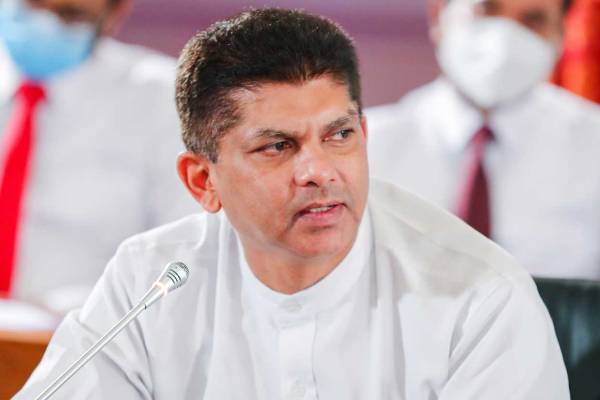 முன்னாள் இராஜங்க அமைச்சரின் பதவி விலகல் ; வெளியான வர்த்தகமானி அறிவிப்பு | State Minister Lohan Radwatta Resigns Notification