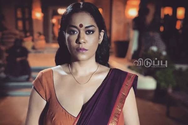 என்ன ஆட்டம்.. நடிகை முமைத் கான் குத்தாட்ட வீடியோ, ஹைலைட்டே டாட்டூ தான்! | Actress Dance Video Goes Viral என்ன ஆட்டம்.. நடிகை முமைத் கான் குத்தாட்ட வீடியோ, ஹைலைட்டே டாட்டூ தான்! | Actress Dance Video Goes Viral