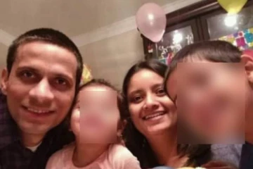 வெளிநாட்டு வாழ் இந்தியர்.. குடும்பத்துடன் ரத்த வெள்ளத்தில் கிடந்த மர்மம் - அதிர்ச்சி!