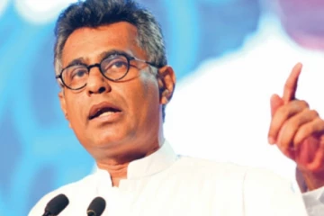 பொருளாதார நெருக்கடியை தீர்ப்பதில் எதிர்க்கட்சி அசமந்தம் - சம்பிக்க ரணவக்க குற்றச்சாட்டு