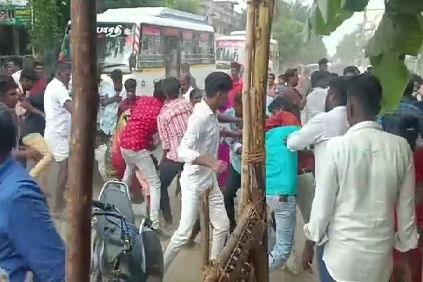 பாயாசத்தால் போர்க்களமாகிய திருமண நிகழ்வு(படங்கள்) | Weddinng Ceremoney Battlefield For Payasam