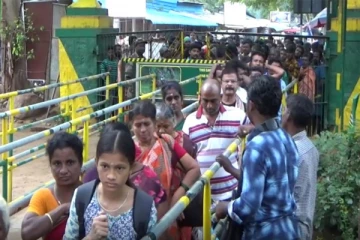 கொரோனா கட்டுப்பாடுகளுடன் சதுரகிரி கோவிலுக்கு செல்ல மக்களுக்கு அனுமதி