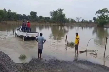 தொடரும் மழை அச்சம் ; தமிழர் பகுதியில் ஒருவர் மரணம்