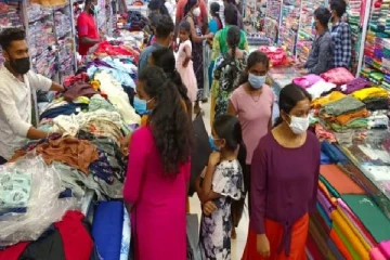 வவுனியவில் கொரோனவை மறந்து குவிந்த மக்கள்!