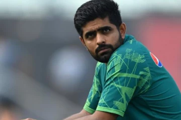 உலகக் கிண்ண போட்டி தோல்வியின் எதிரொலி: தலைமை பதவியை துறந்த பாபர் அசாம்