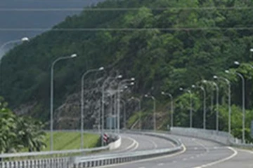 දක්ෂිණ අධිවේගී මාර්ගය සම්පූර්ණයෙන්ම අවහිර වෙයි