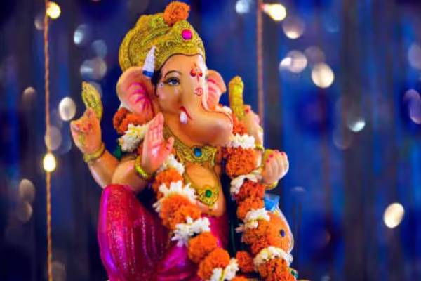 விநாயகர் சதுர்த்தியில் இவரை பார்க்காதீங்க..