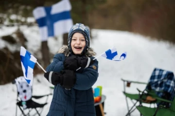 மகிழ்ச்சியான நாடுகளின் பட்டியல்; 8 ஆண்டுகளாக பின்லாந்து முதலிடம் - இந்தியா எந்த இடம்?