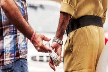 கிடைத்தது இரகசிய தகவல் - கைதாகிய இராணுவ புலனாய்வாளர்கள்