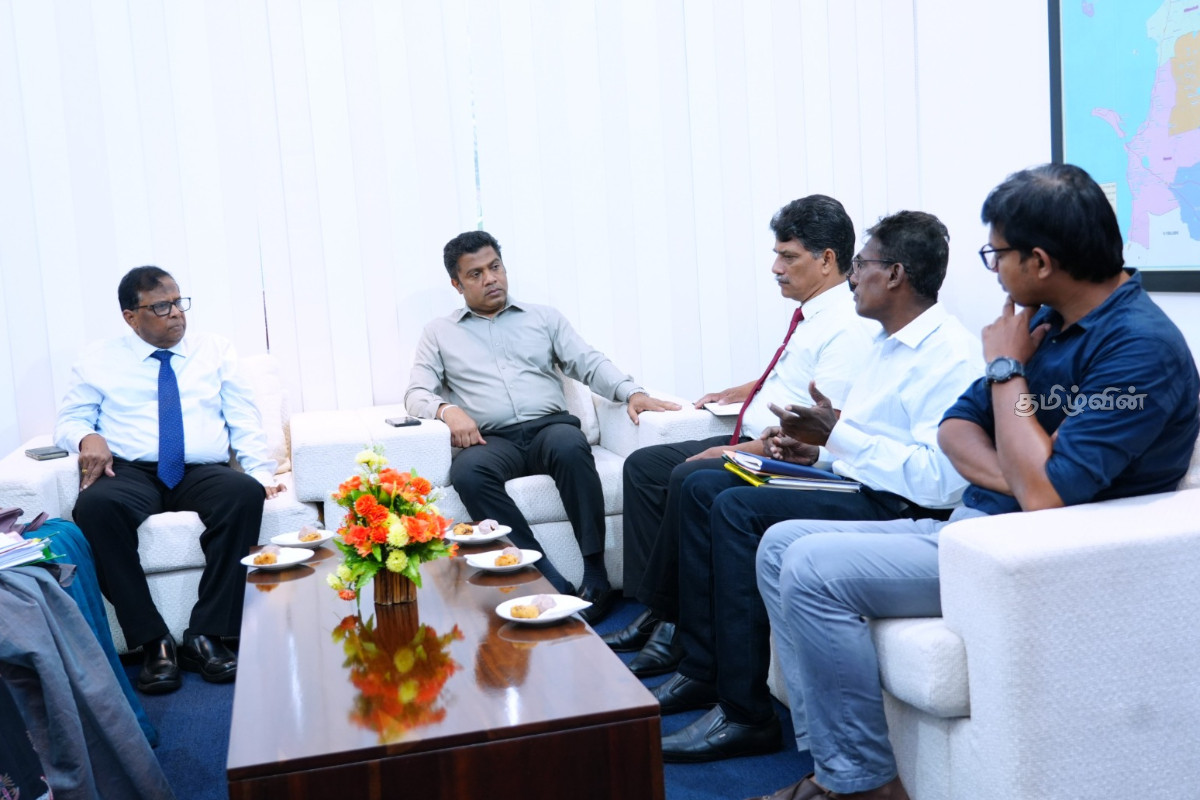 வடக்கு சுகாதாரத்துறையின் சவால்கள் குறித்து அமைச்சர் நளிந்தவுடன் முக்கிய கலந்துரையாடல் | Discussion Northern Health Sector Nalintha Mp வடக்கு சுகாதாரத்துறையின் சவால்கள் குறித்து அமைச்சர் நளிந்தவுடன் முக்கிய கலந்துரையாடல் | Discussion Northern Health Sector Nalintha Mp