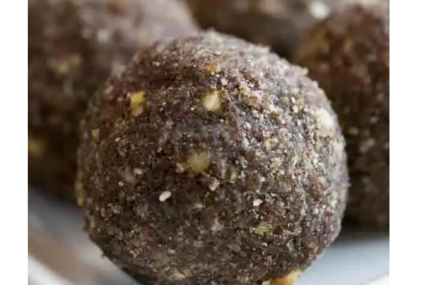 எடையை குறைத்து எலும்புகளுக்கு வலிமை தரும் ராகி சிமிலி | Ragi Simili Food