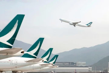 இலவசமாக 5,00,000 விமான பயணச்சீட்டுகளை அறிவித்த பிரபல நாடு!