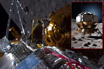 முதன் முறையாக சந்திரனில் தரையிறங்கிய அமெரிக்காவின் ஆளில்லா விண்கலம்