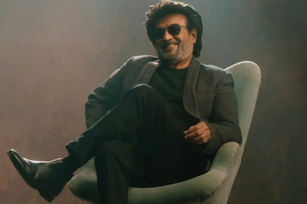 ஷாருக் கான் மற்றும் சிவகார்த்திகேயன் இருவரையும் ஒரே இடத்தில் சந்திக்கும் சூப்பர் ஸ்டார் ரஜினி ! | Rajini To Met Sk And Srk