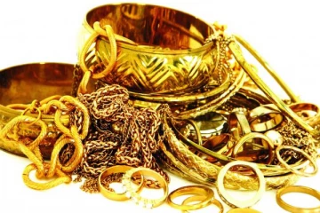 10 கோடி பெறுமதியான தங்க நகையுடன் சிக்கிய யாழ் நபர்