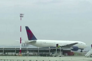 கொரோனா பாதுகாப்பு நாடுகள் பயண பட்டியலில் அமெரிக்கா நீக்கம்