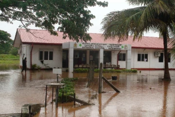 சீரற்ற காலநிலையால் பாதிப்புக்குள்ளாகியுள்ள வவுனியா மக்கள்