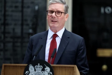 கலவரத்தில் ஈடுபடுவோரிக்கு பிரித்தானிய பிரதமர் எச்சரிக்கை!