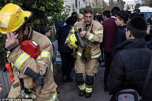 இஸ்ரேலில் நடந்த அதிர்ச்சி சம்பவம்... ஆபத்தான நிலையில் 53 பச்சிளம் குழந்தைகள் | Unlicensed Israeli Childcare Centre