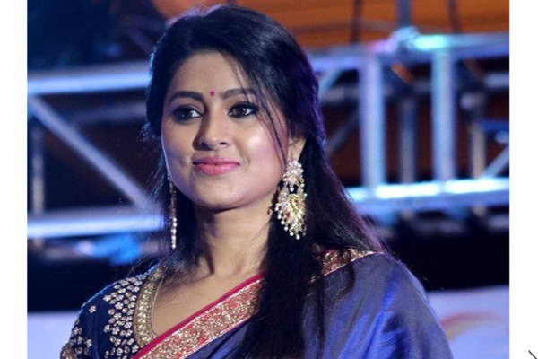 “அவரு நிஜமாவே குழந்தை மாதிரி தான்; எல்லோரையும் சிரிக்க வச்சுட்டே இருப்பாரு” - முன்னணி நடிகரை புகழ்ந்து தள்ளிய சினேகா - தமிழ்நாடு