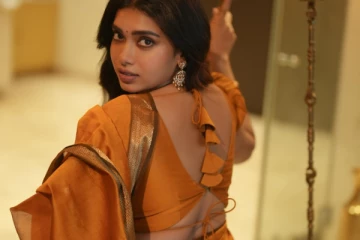 துஷாரா விஜயன் சேலையில் அழகிய போட்டோஷூட்