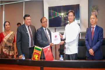 சீனாவிடமிருந்து இறக்குமதி செய்யப்பட்ட பாடசாலை சீருடைகள்